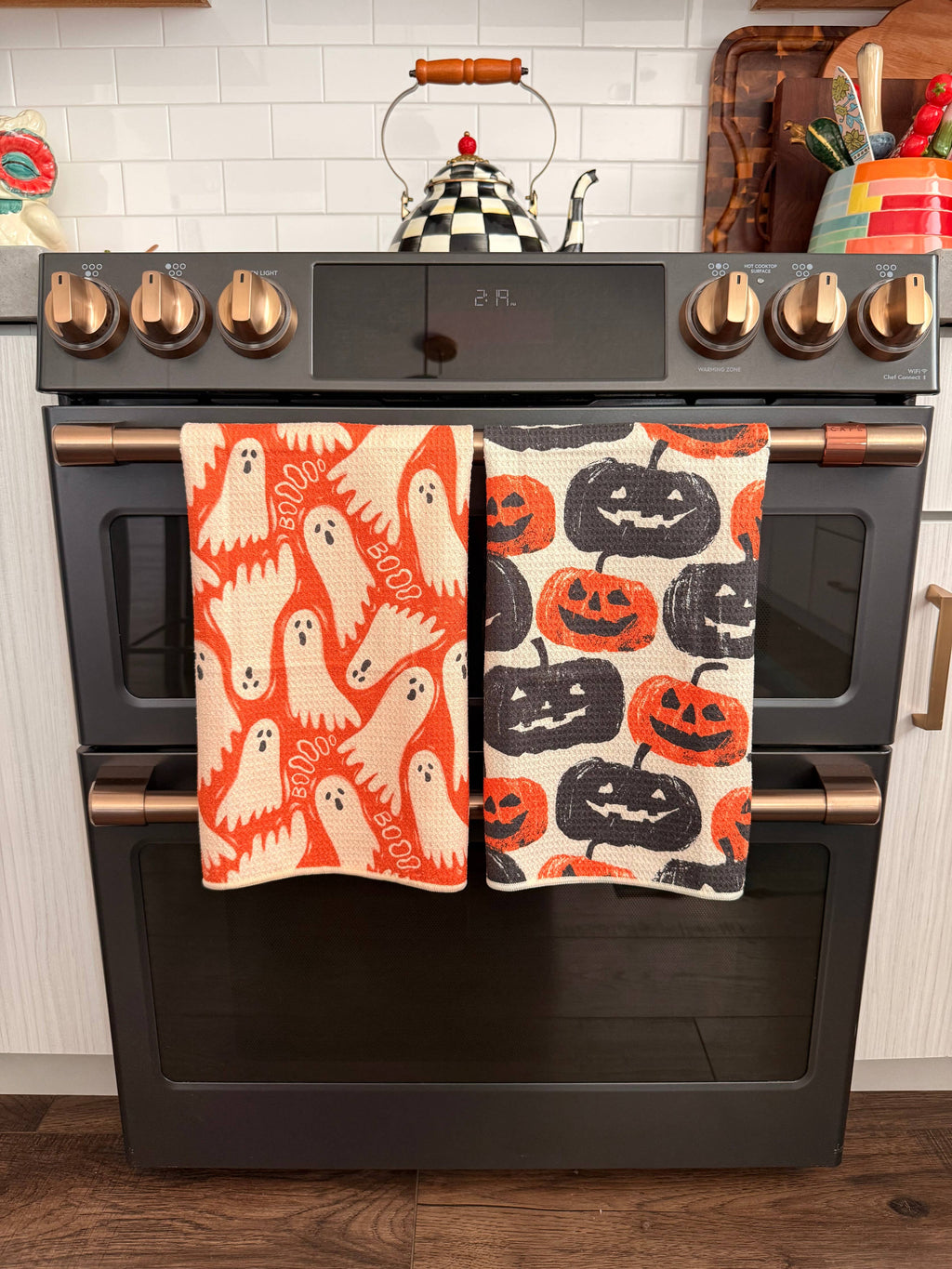 Crae Midnight Pumpkins: Reversible Hand Towel