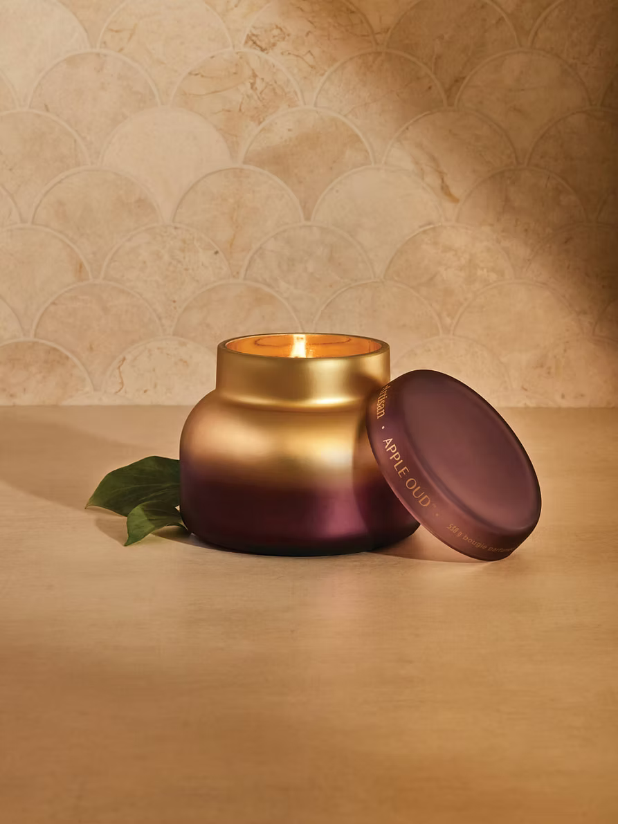 Artisan Tuscan Radiance Signature Candle-Apple Oud