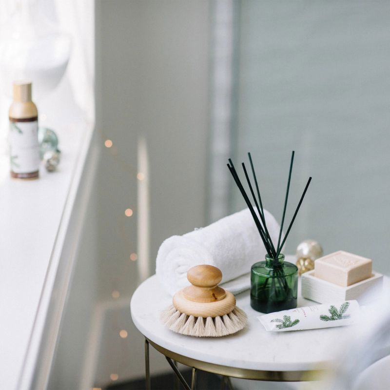Thymes Frasier Fir Reed Diffuser Petite Green