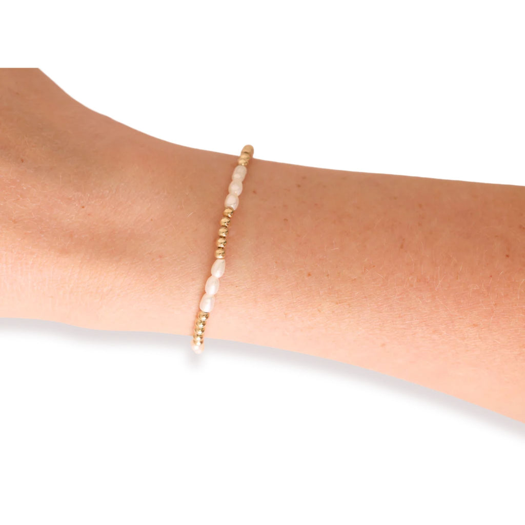 Alli Pearl Bracelet in Gold
