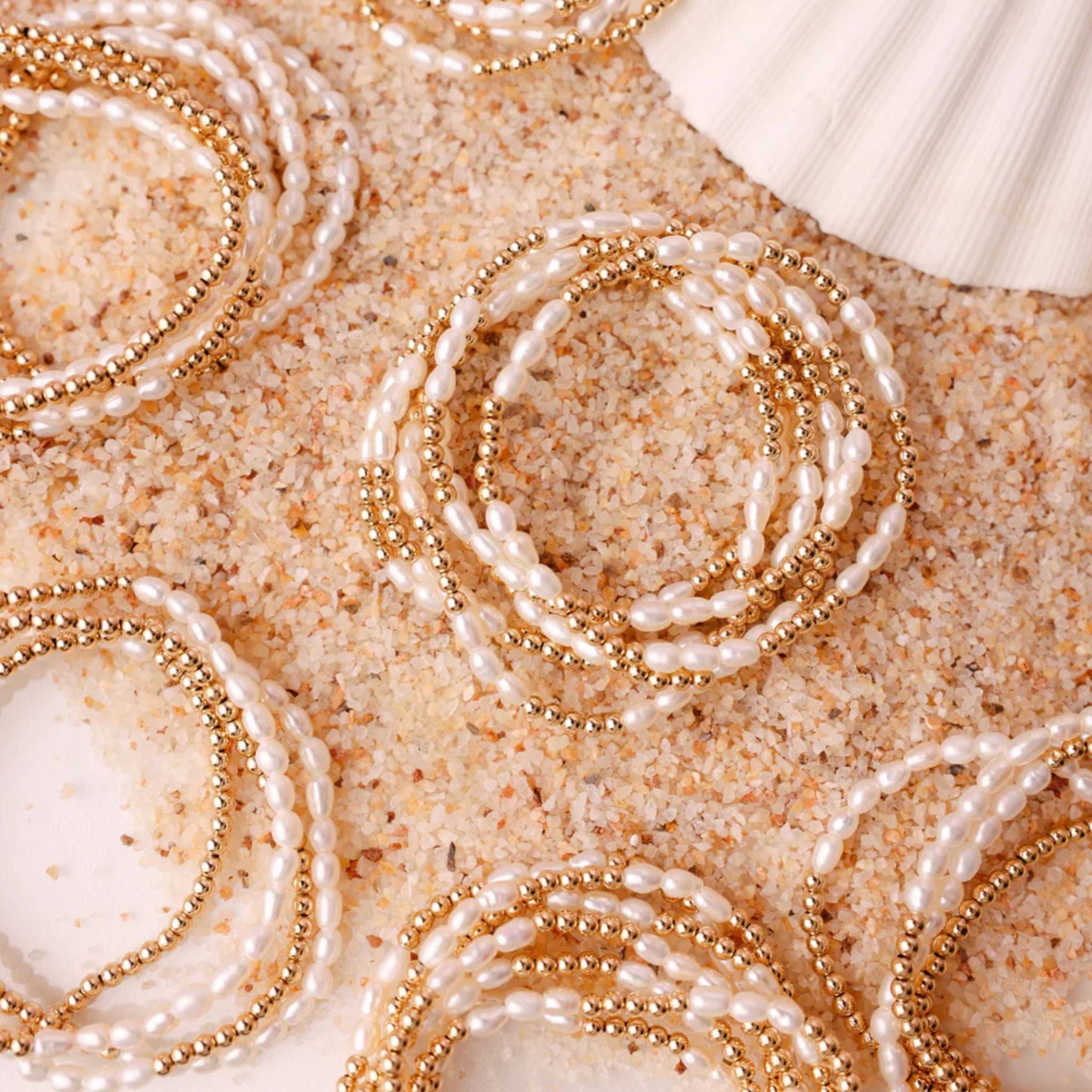 Alli Pearl Bracelet in Gold