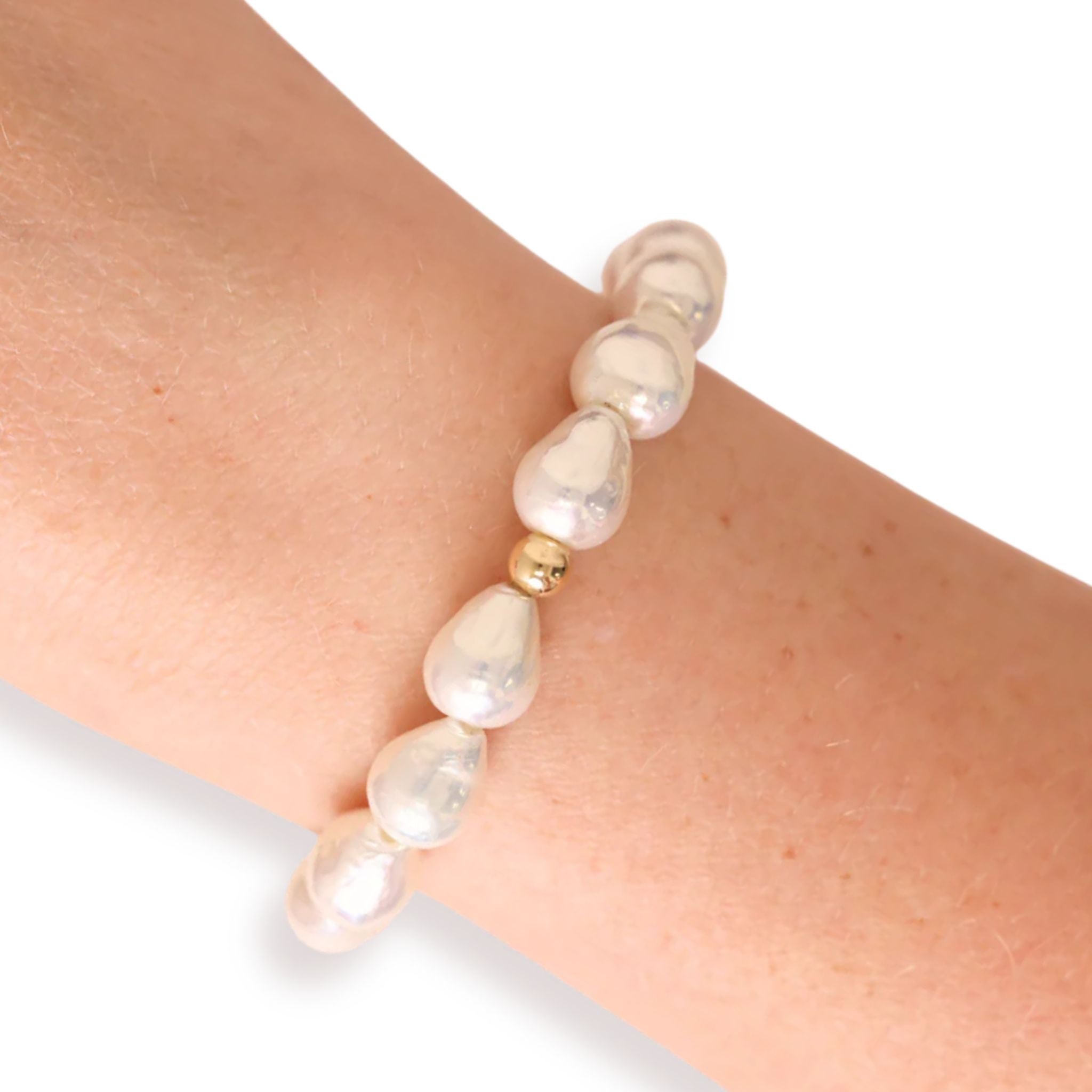 Bella Pearl Bracelet in Gold