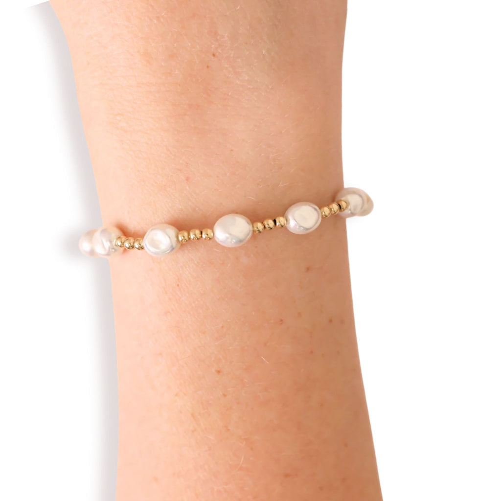 Bri Pearl Bracelet in Gold