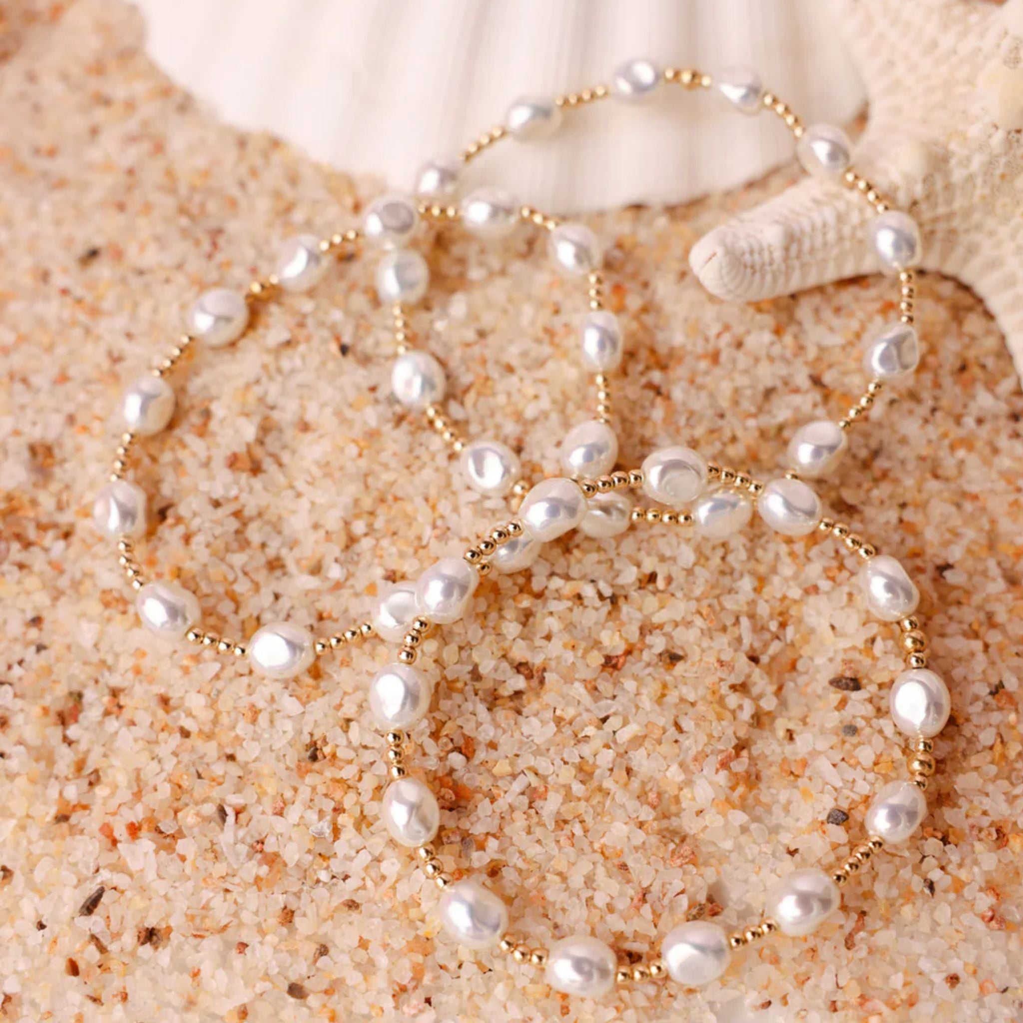 Bri Pearl Bracelet in Gold