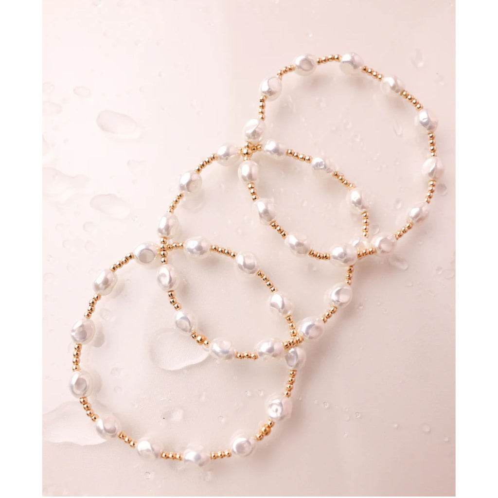 Bri Pearl Bracelet in Gold