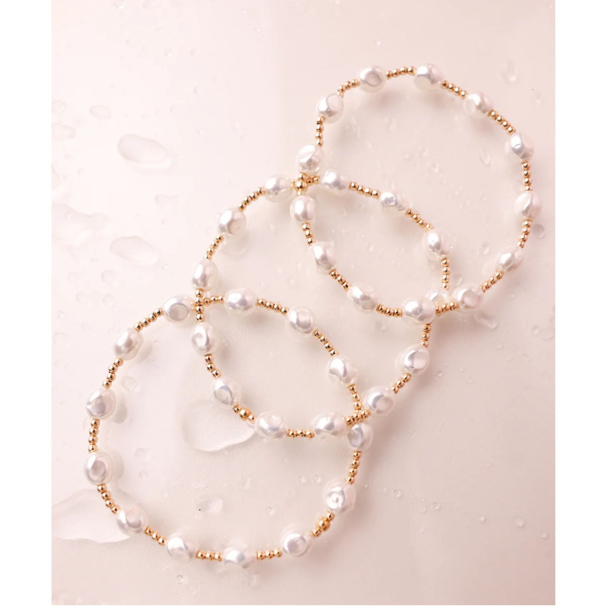 Bri Pearl Bracelet in Gold