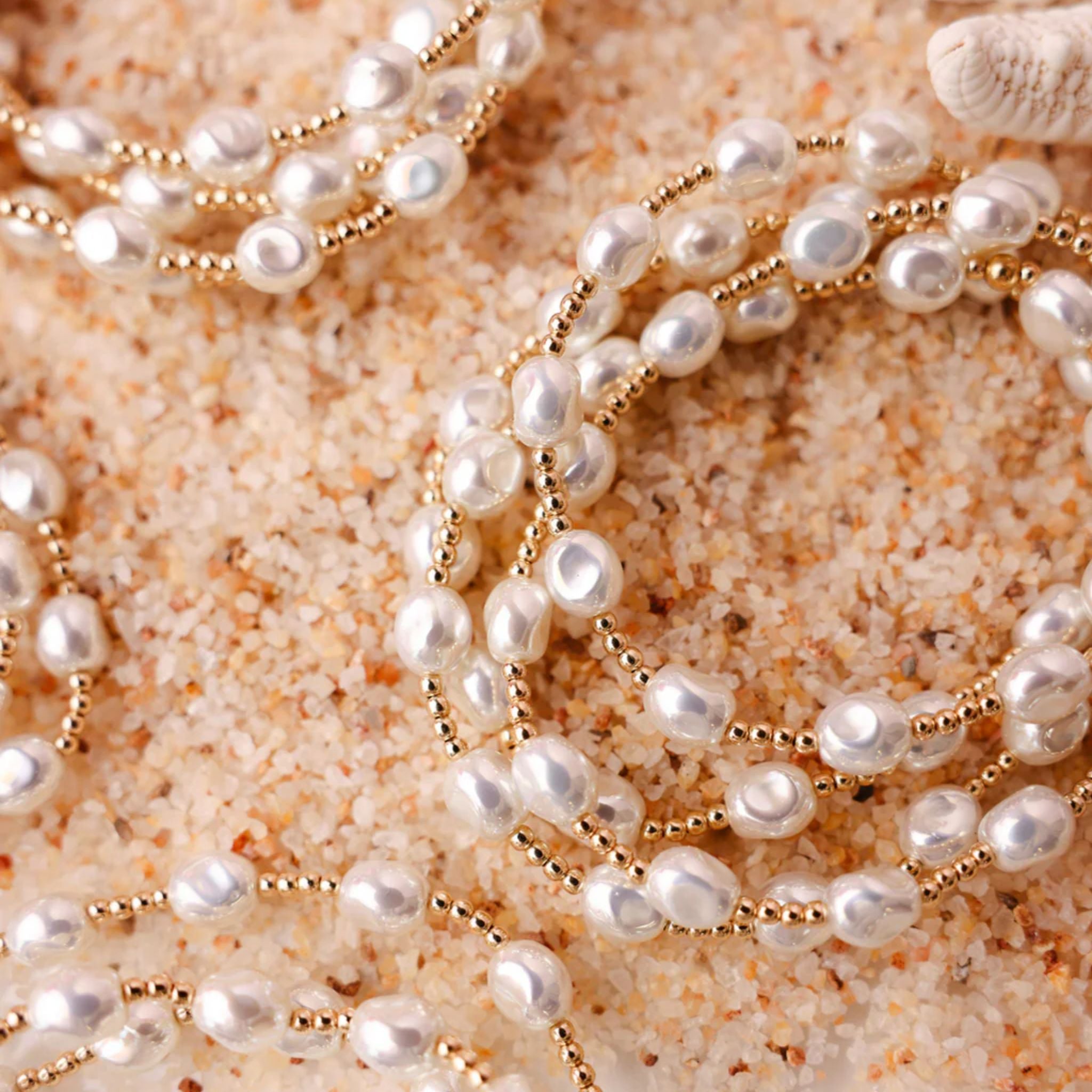 Bri Pearl Bracelet in Gold