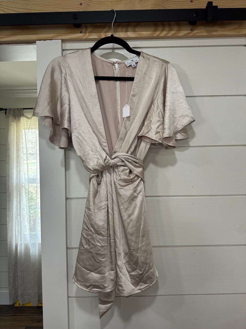 Ruffle Sleeve VNeck Romper