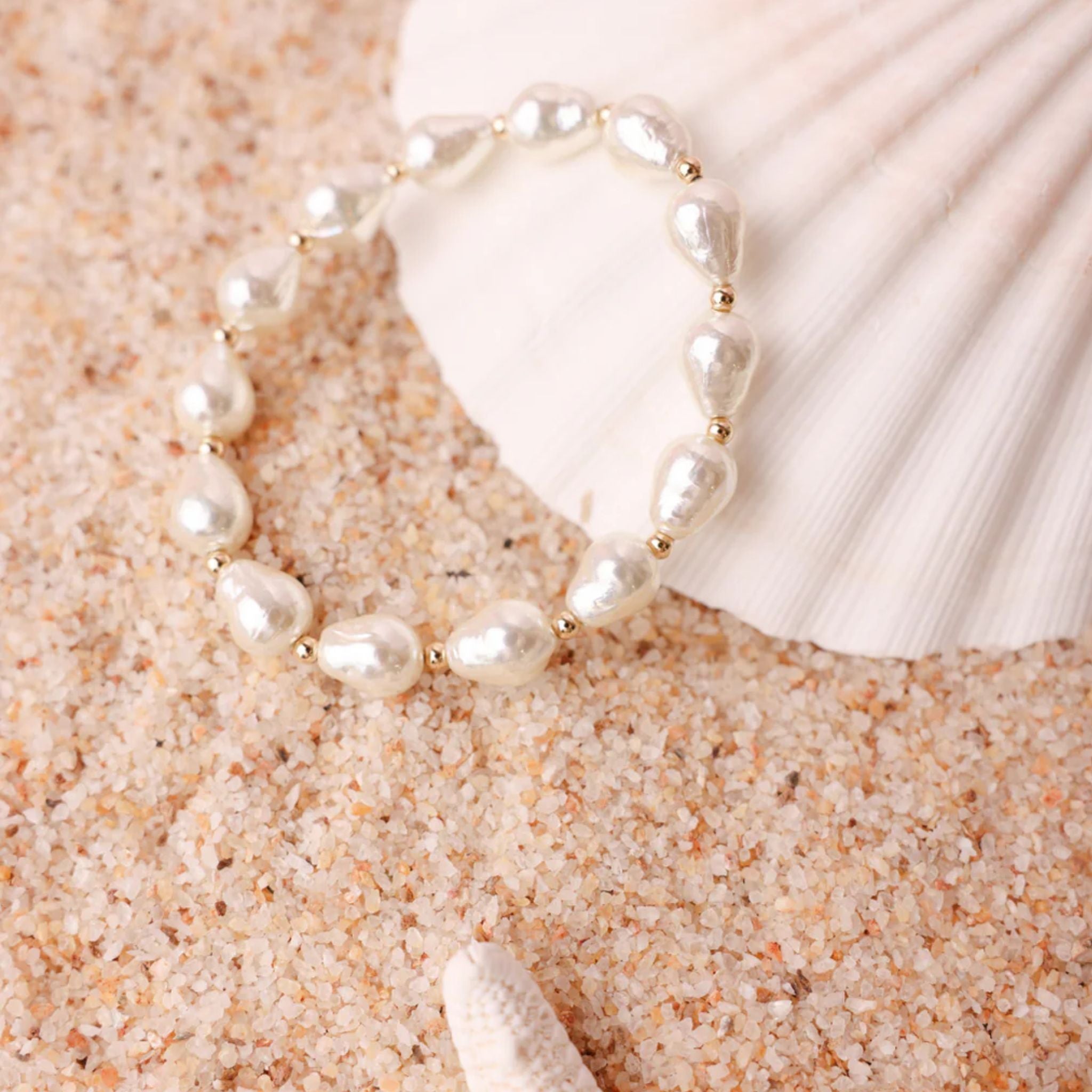 Saylor Pearl Bracelet in Gold