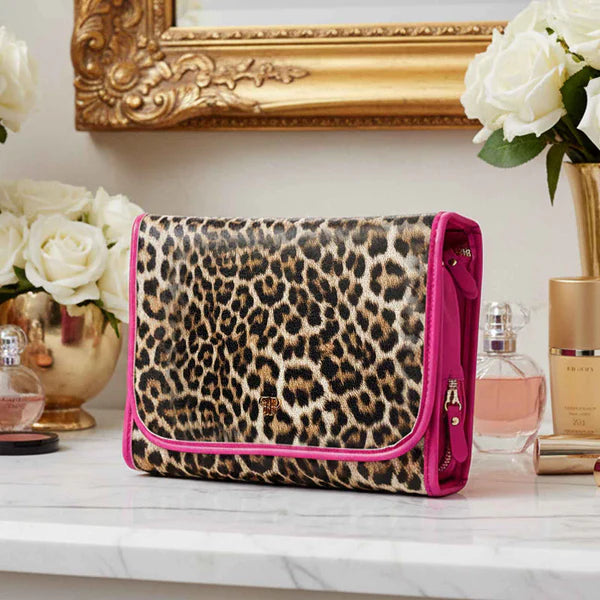 Pursen Toiletry Case