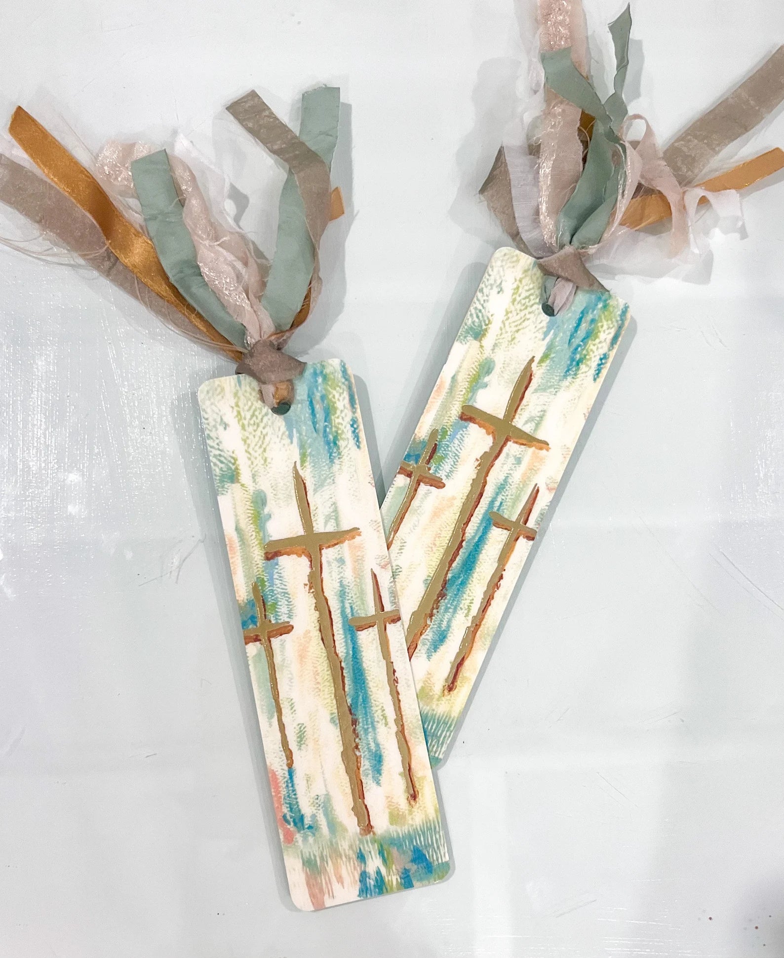 Three Golden Crosses Tassel Bible Bookmark