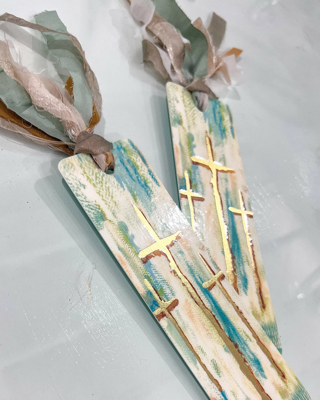 Three Golden Crosses Tassel Bible Bookmark
